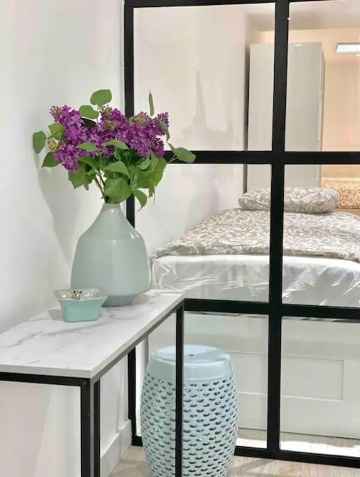 Moderno Apartamento Con Garaje Privado En El Centro De Vigo Kültér fotó