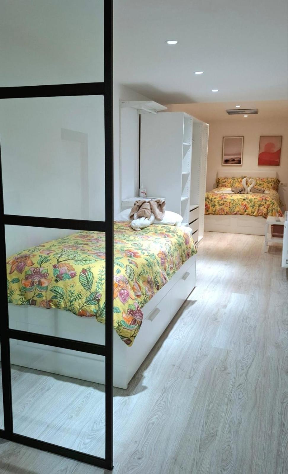 Moderno Apartamento Con Garaje Privado En El Centro De Vigo Kültér fotó