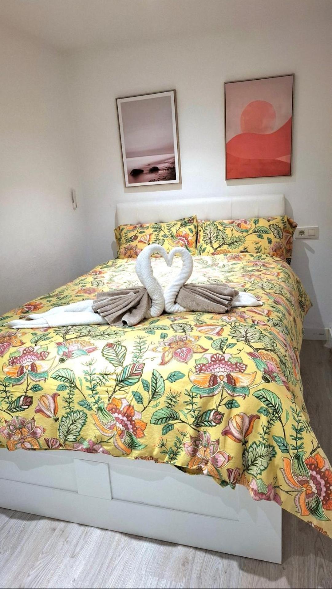 Moderno Apartamento Con Garaje Privado En El Centro De Vigo Kültér fotó