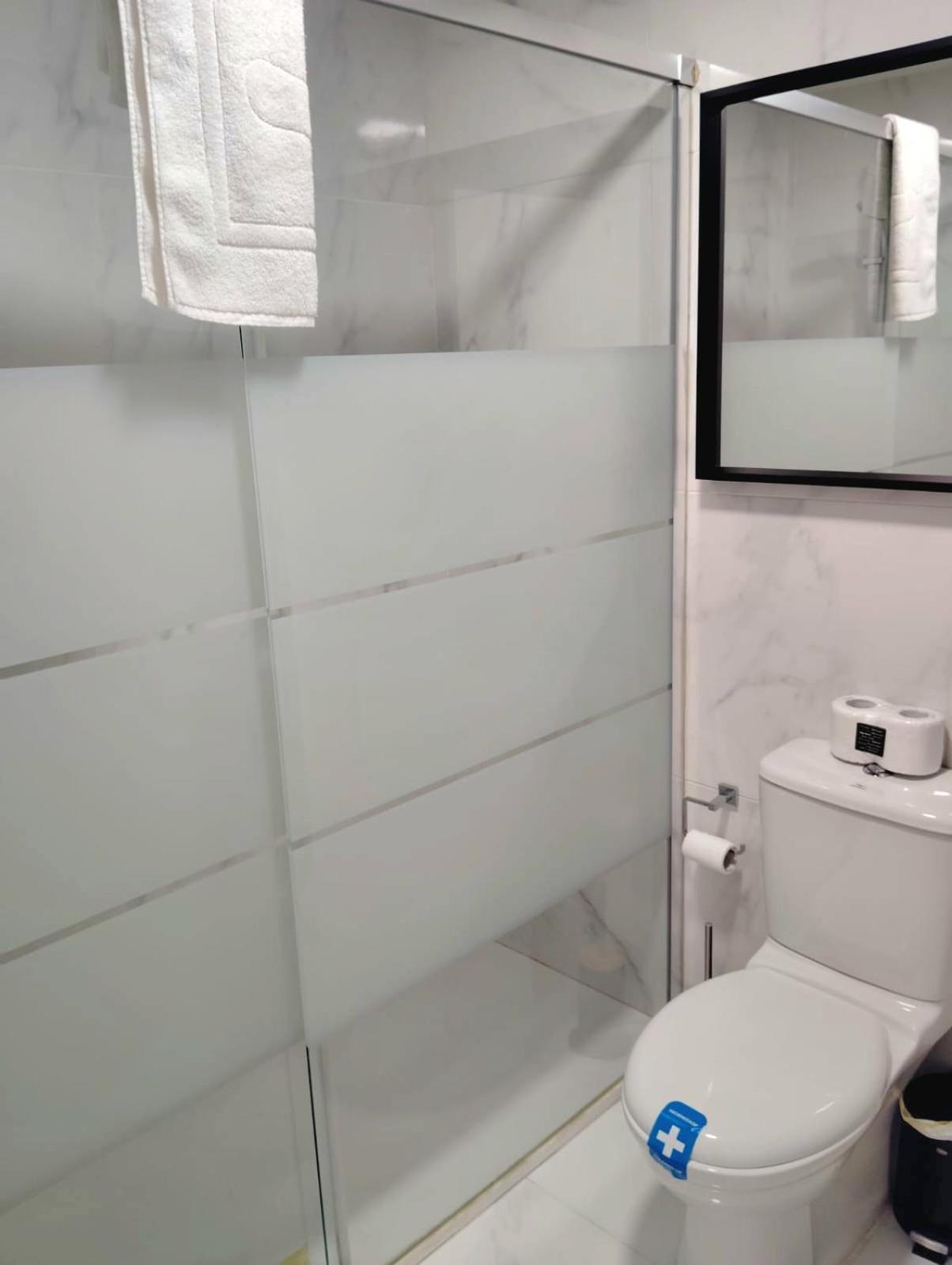 Moderno Apartamento Con Garaje Privado En El Centro De Vigo Kültér fotó