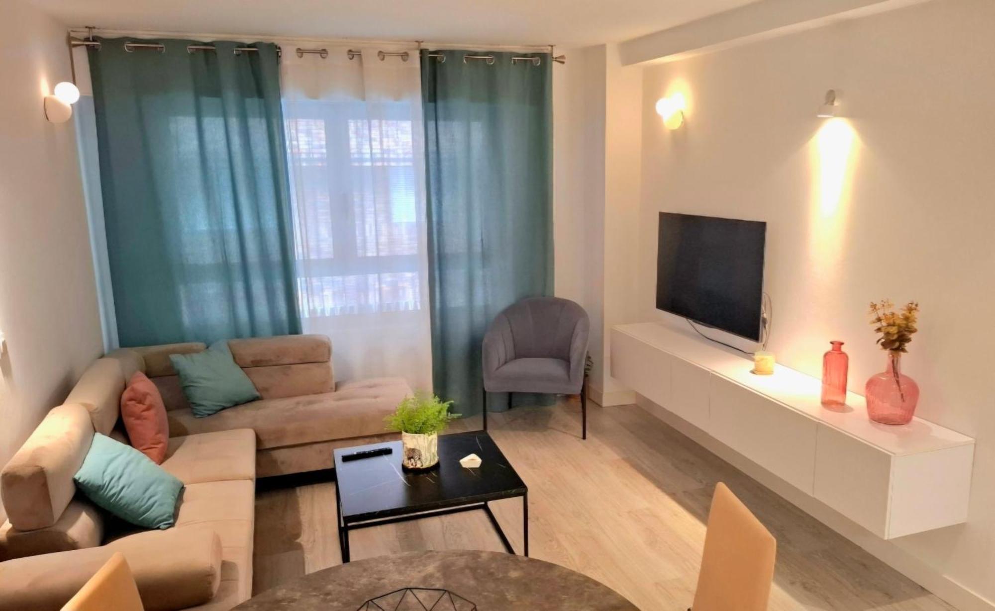 Moderno Apartamento Con Garaje Privado En El Centro De Vigo Kültér fotó