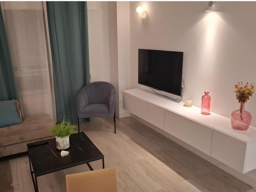 Moderno Apartamento Con Garaje Privado En El Centro De Vigo Szoba fotó