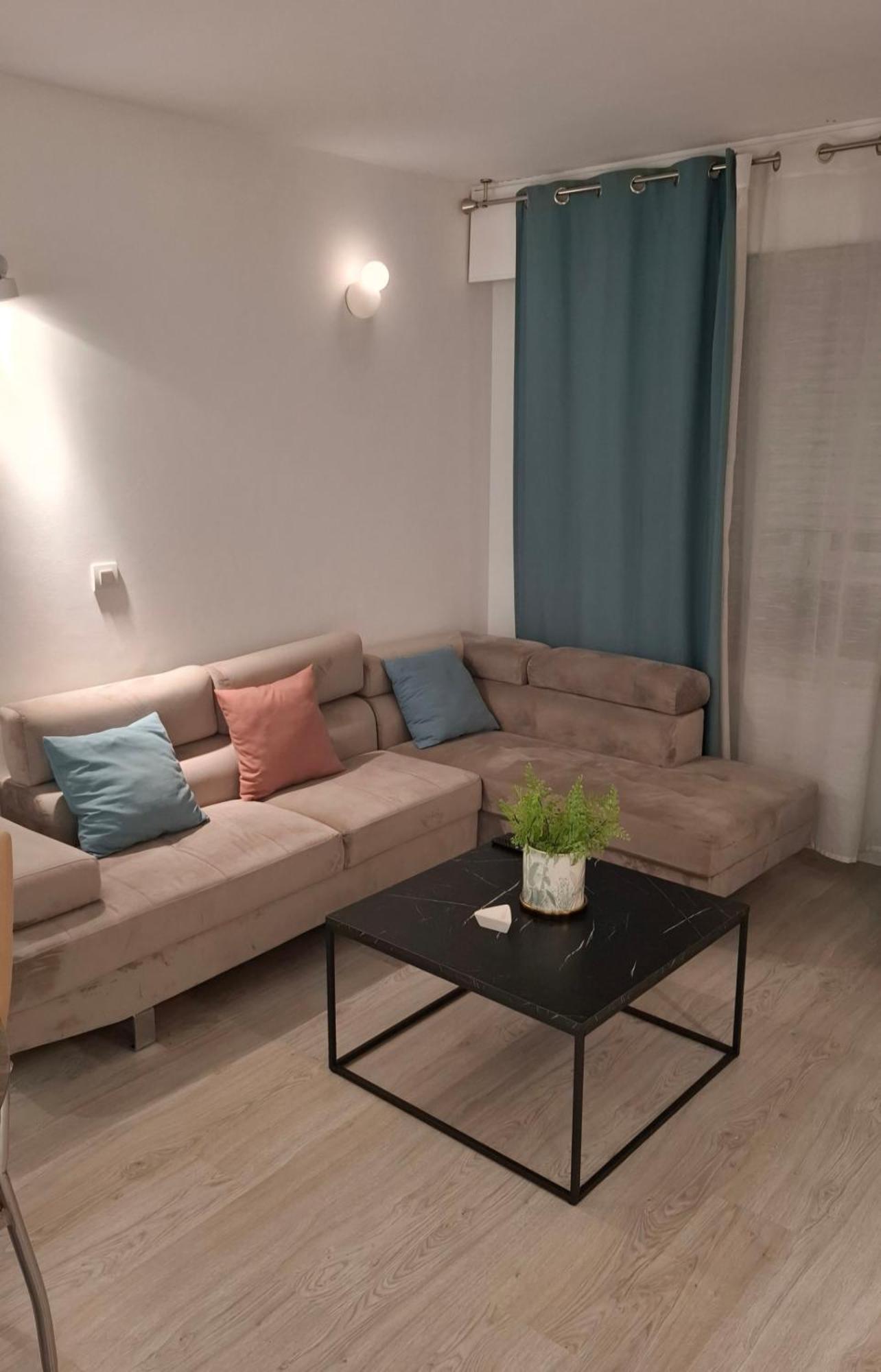 Moderno Apartamento Con Garaje Privado En El Centro De Vigo Szoba fotó
