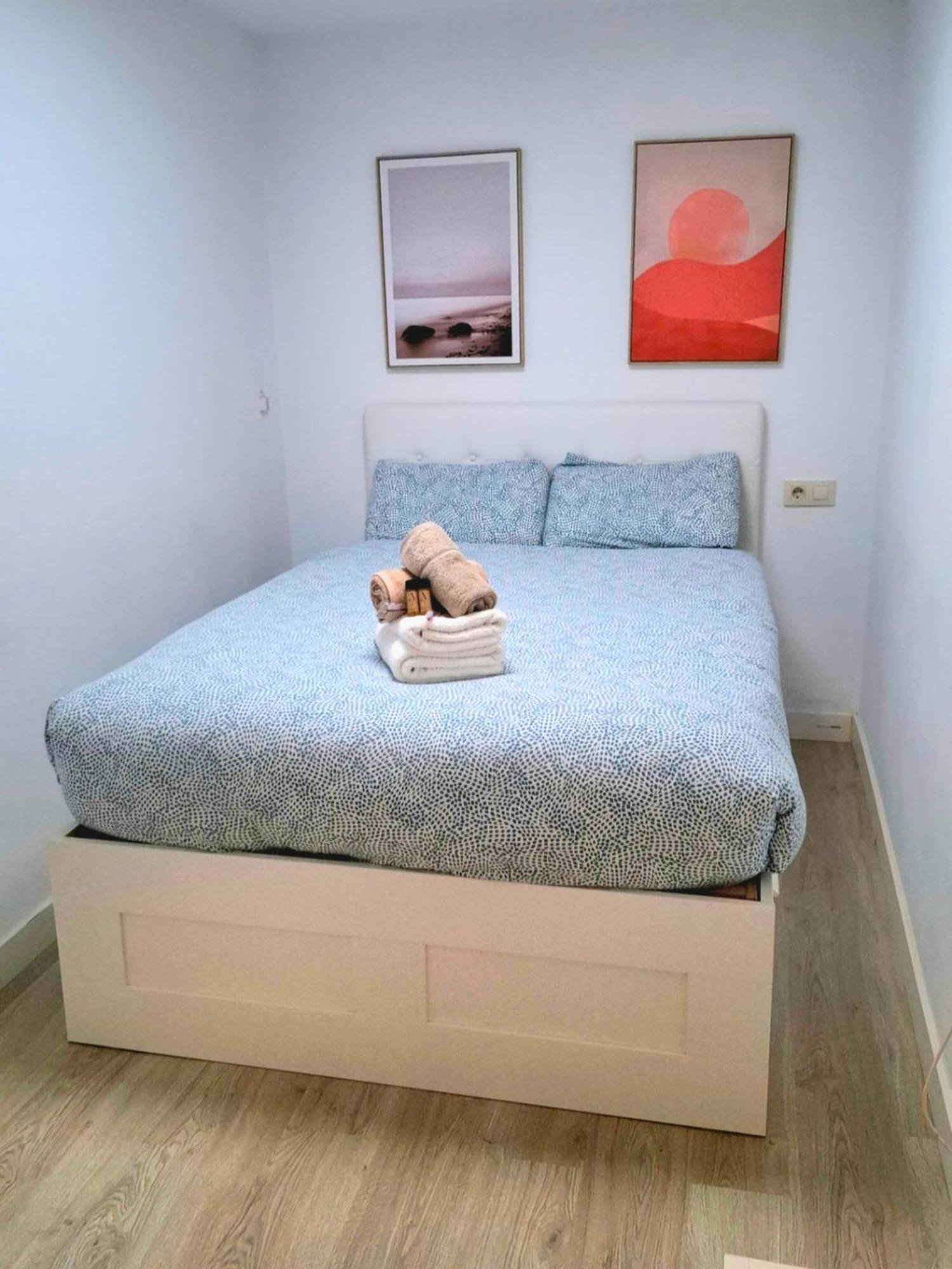 Moderno Apartamento Con Garaje Privado En El Centro De Vigo Szoba fotó